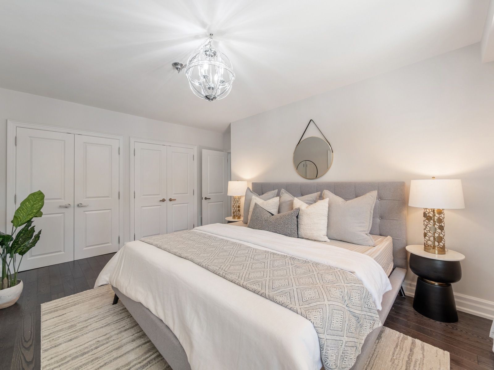 Bedroom 552 - Bungalow at Bathurst Manor, sold for $1.7M