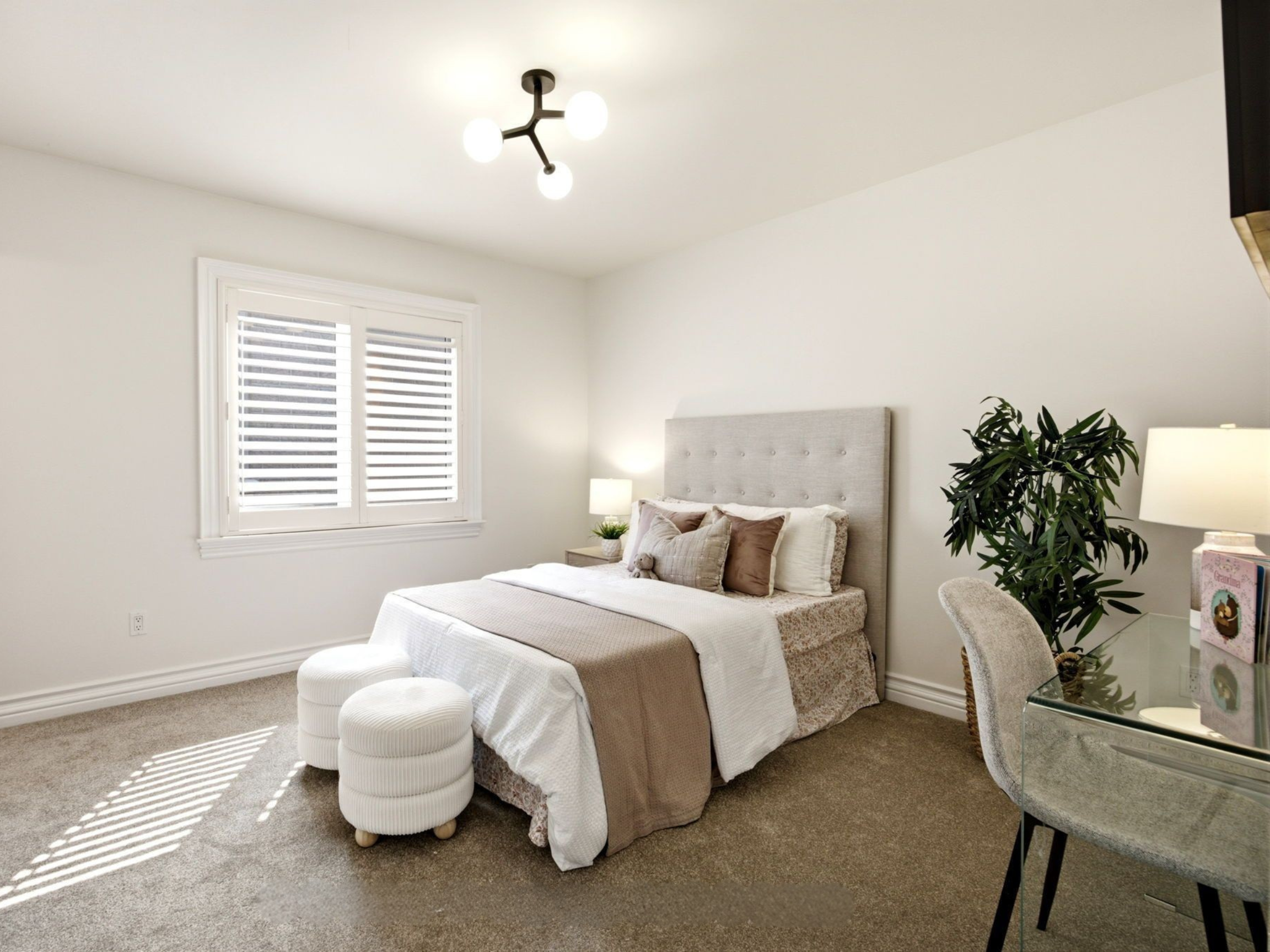 Bedroom 13